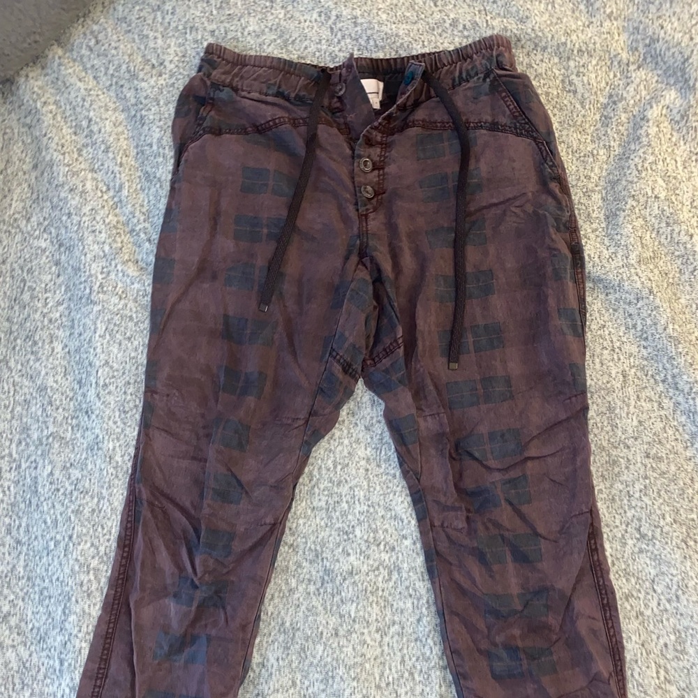 Jogger-style pants with string